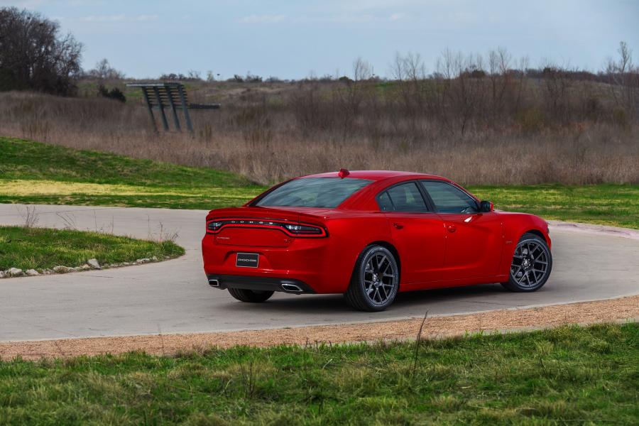  Dodge Charger R/T 2015 года  (фото 26 из 61)